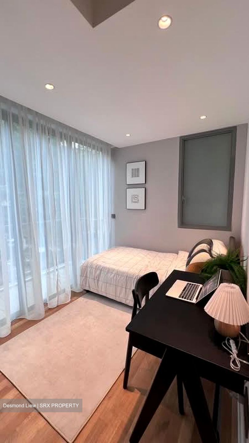 Miltonia Close (D27), Terrace #553376881